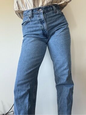 Vintage Levi’s 950 Relaxed Fit Tapered Leg
